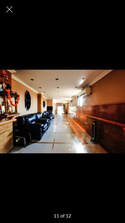 Hotel Yellow Lime Ахмедабад Екстериор снимка
